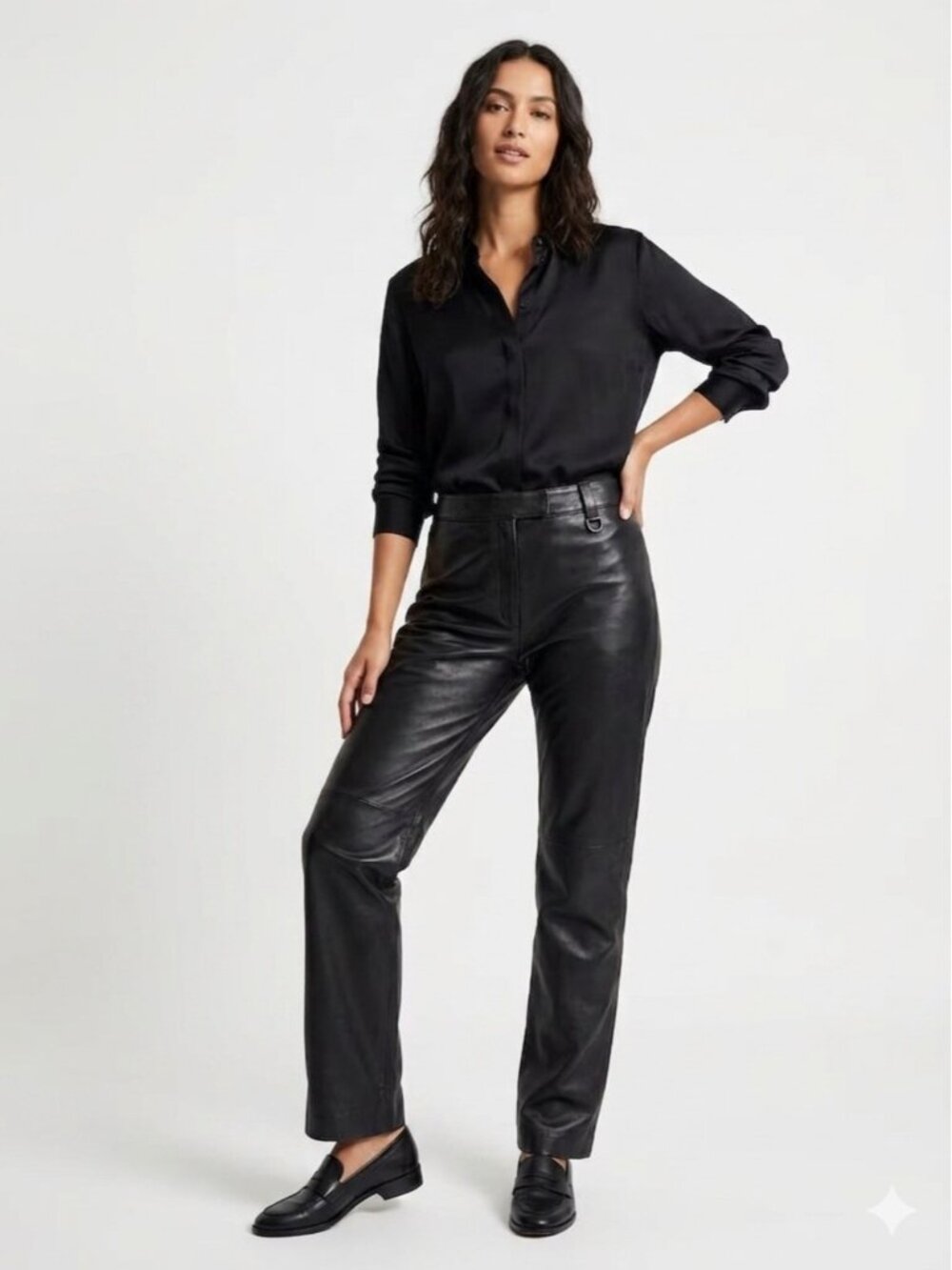 Danier Black Leather Straight Leg Pants Size 6